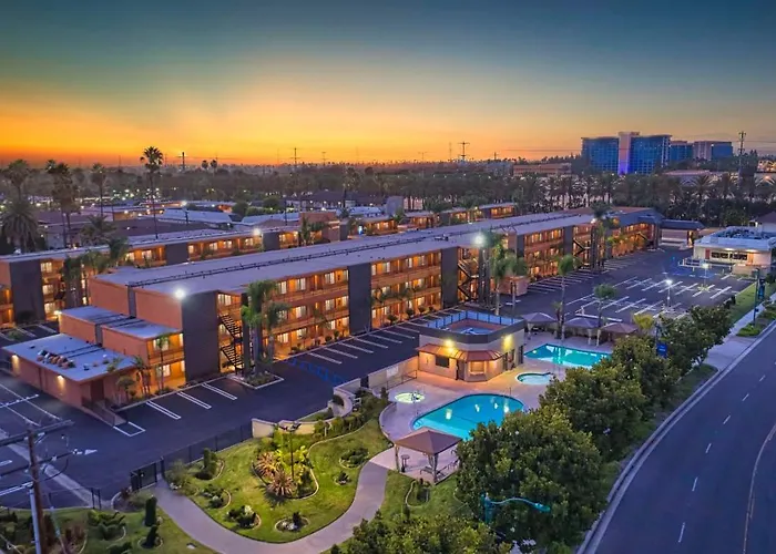 Best Western Plus Stovall\'S Inn