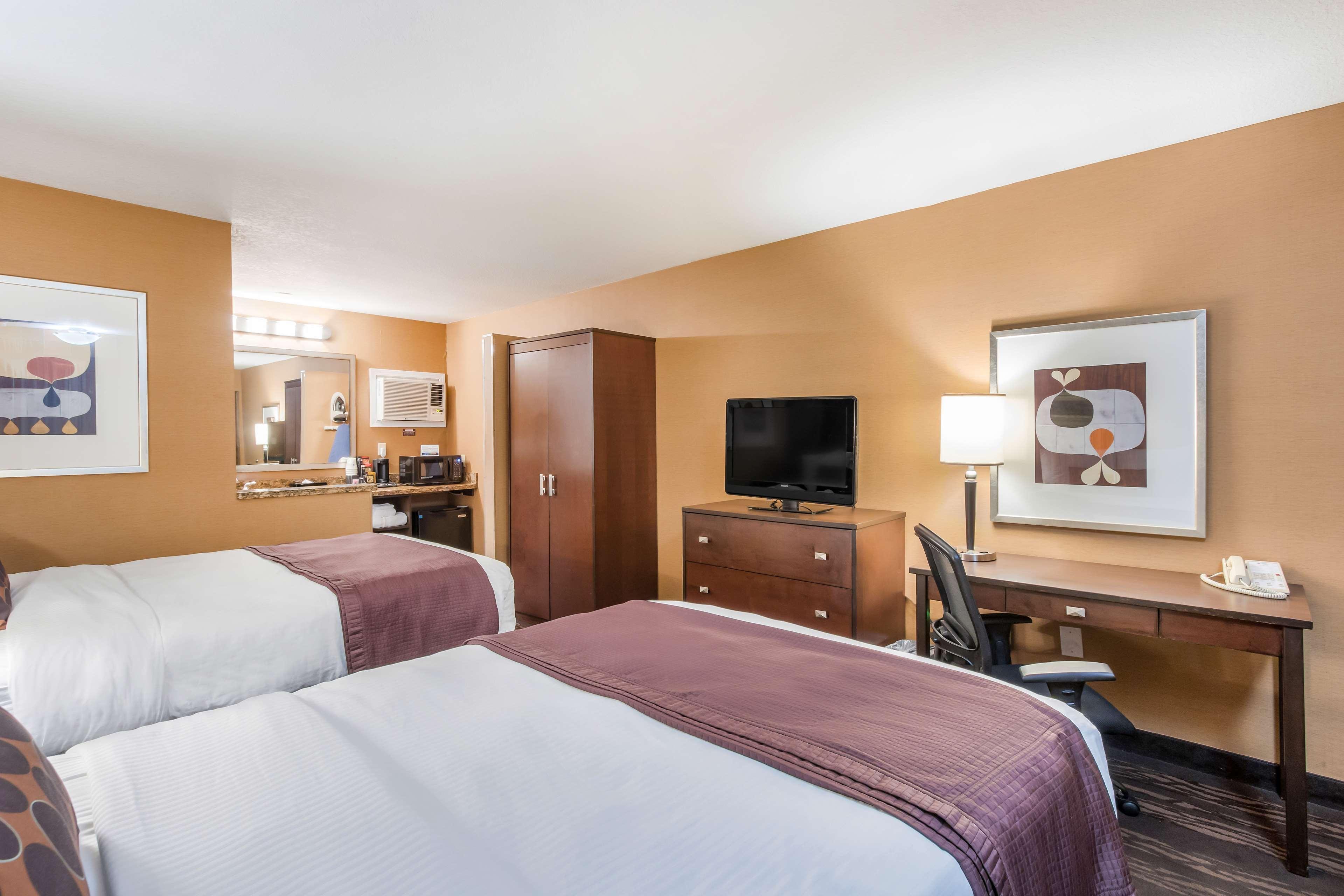 Western Stovall's 3* Anaheim